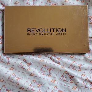 BNWOT Revolution Eyeshadow Palette